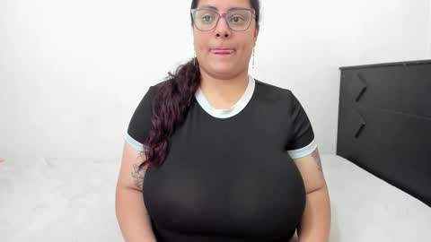 Snapshot of fromheaven_ chatting on January 12, 2026, 7:41 pm Lucy online show from January 12, 2026, 7:41 pm