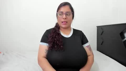 Snapshot of fromheaven_ chatting on January 17, 2026, 8:23 pm Lucy online show from January 17, 2026, 8:23 pm