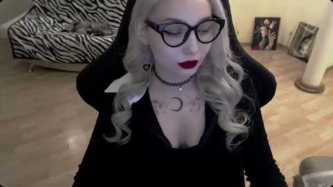 Lilith online show from November 17, 2025, 11:27 am