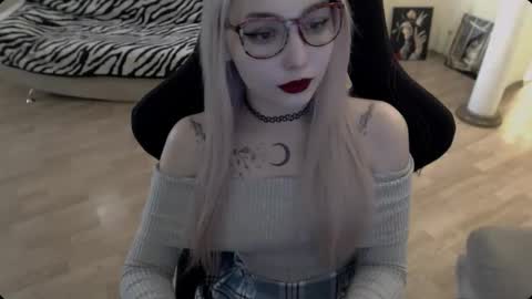 Lilith online show from November 26, 2025, 11:44 am