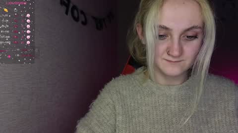 Snapshot of frosty_blueberries4 chatting on January 21, 2025, 2:54 am ANA online show from January 21, 2025, 2:54 am