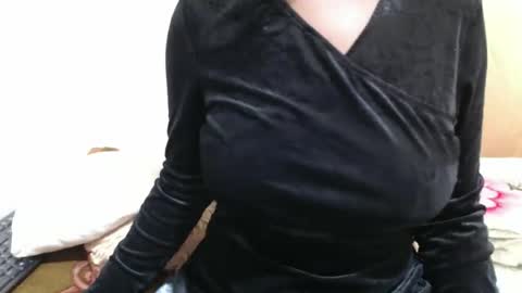 fruity28 online show from October 20, 2025, 3:45 pm