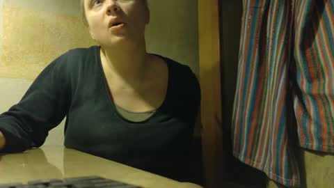 FrumCake online show from January 8, 2026, 3:42 am