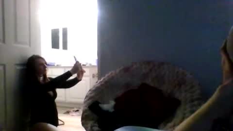 Wolfie online show from December 22, 2025, 11:40 am