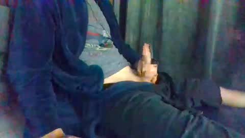 Snapshot of fuckbeatb chatting on October 15, 2025, 11:27 pm fuckbeatb online show from October 15, 2025, 11:27 pm