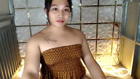 Snapshot of fucking_crystal chatting on February 17, 2026, 2:46 pm ITS ME CRYSTAL online show from February 17, 2026, 2:46 pm