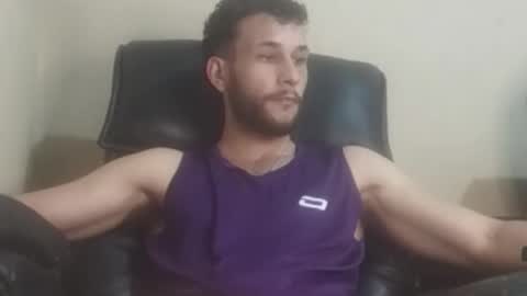 Phill    online show from November 19, 2025, 11:38 pm