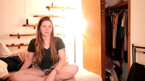 fuckmypussyplz1 online show from April 15, 2026, 3:35 am