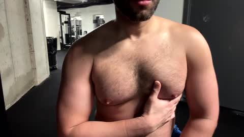 Snapshot of fuckyeahcoach chatting on December 16, 2024, 8:20 am Muscle Bear Jock in Training online show from December 16, 2024, 8:20 am