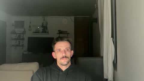 Snapshot of fudde chatting on October 16, 2025, 6:53 pm fudde online show from October 16, 2025, 6:53 pm