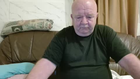 fullballs6 online show from February 23, 2026, 2:53 am