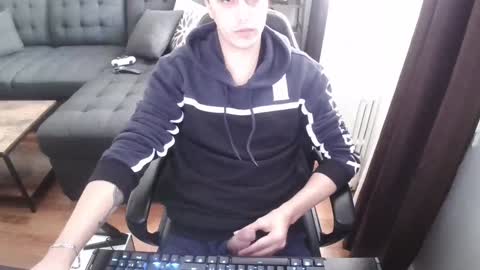 Snapshot of fululandready chatting on December 2, 2024, 3:25 pm fullandready online show from December 2, 2024, 3:25 pm