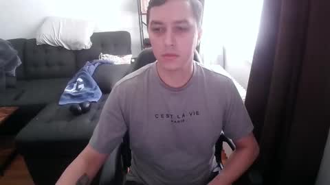 Snapshot of fululandready chatting on February 20, 2025, 4:25 pm fullandready online show from February 20, 2025, 4:25 pm