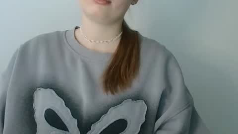 Snapshot of funemma000 chatting on November 28, 2025, 7:33 am Emma online show from November 28, 2025, 7:33 am