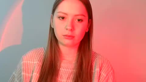 Snapshot of funemma000 chatting on December 2, 2025, 7:03 am Emma online show from December 2, 2025, 7:03 am