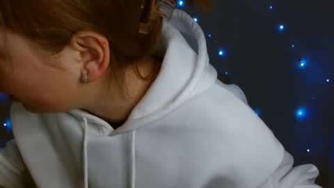 Snapshot of funemma000 chatting on January 6, 2026, 8:07 am Emma online show from January 6, 2026, 8:07 am