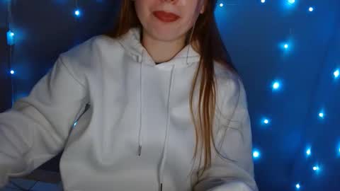 Snapshot of funemma000 chatting on February 19, 2026, 11:06 am Emma online show from February 19, 2026, 11:06 am