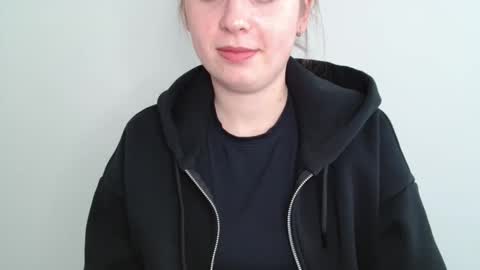 Snapshot of funemma000 chatting on February 27, 2026, 2:39 pm Emma online show from February 27, 2026, 2:39 pm