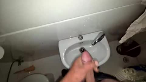 Snapshot of funfishing27 chatting on December 17, 2025, 8:59 pm funfishing27 online show from December 17, 2025, 8:59 pm