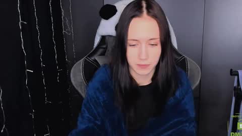 Eva online show from November 28, 2025, 2:47 am