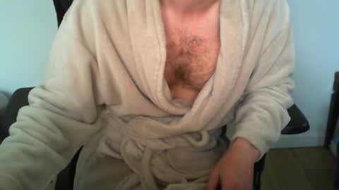 YWhiteNiceMan online show from May 17, 2026, 8:12 am