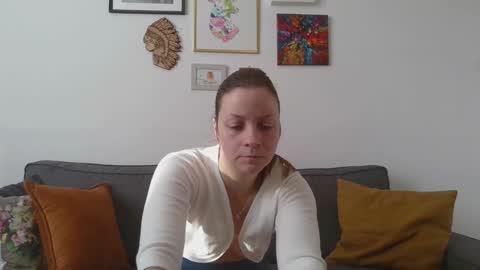 Snapshot of funservice chatting on December 18, 2024, 8:20 am funservice online show from December 18, 2024, 8:20 am