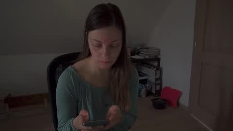 Snapshot of funservice chatting on December 18, 2025, 7:47 am funservice online show from December 18, 2025, 7:47 am