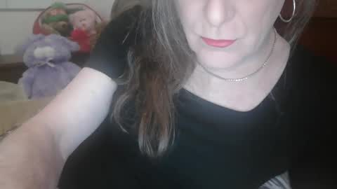 Jessie Love online show from January 4, 2025, 11:33 am