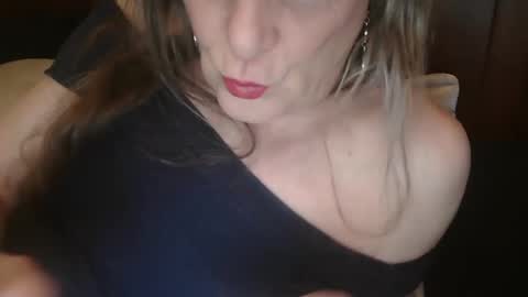 Jessie Love online show from January 25, 2025, 1:41 pm