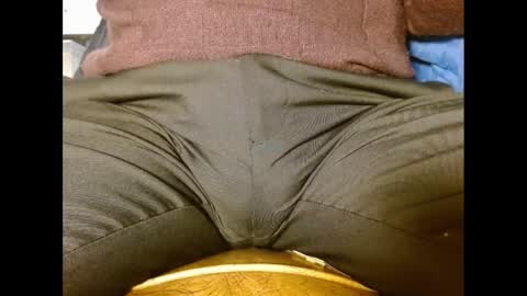 Snapshot of fuzzyblues chatting on December 22, 2024, 8:03 pm Fuzzy Blues online show from December 22, 2024, 8:03 pm