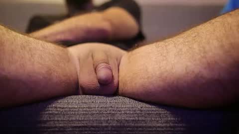 Snapshot of fvckinginfamouz chatting on November 20, 2025, 6:40 pm The Chillest Daddy online show from November 20, 2025, 6:40 pm