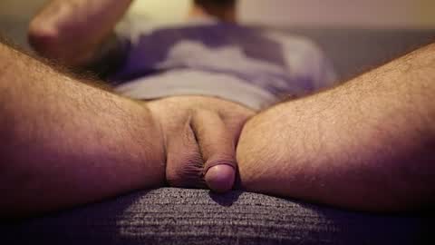 Snapshot of fvckinginfamouz chatting on November 26, 2025, 7:04 pm The Chillest Daddy online show from November 26, 2025, 7:04 pm