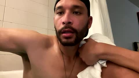 fvvkboyy online show from February 3, 2025, 4:57 am