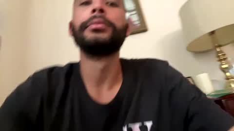 fvvkboyy online show from February 22, 2025, 9:37 pm