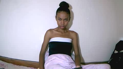 Snapshot of fyah1027 chatting on December 1, 2025, 9:58 am fyah1027 online show from December 1, 2025, 9:58 am