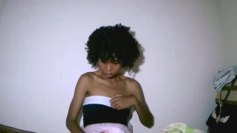 Snapshot of fyah1027 chatting on December 5, 2025, 6:48 pm fyah1027 online show from December 5, 2025, 6:48 pm