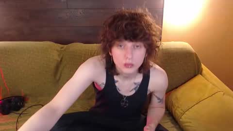 Snapshot of g1vememoney chatting on February 18, 2026, 11:33 pm Ian online show from February 18, 2026, 11:33 pm