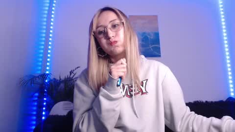 Gabriela online show from December 27, 2024, 3:53 am