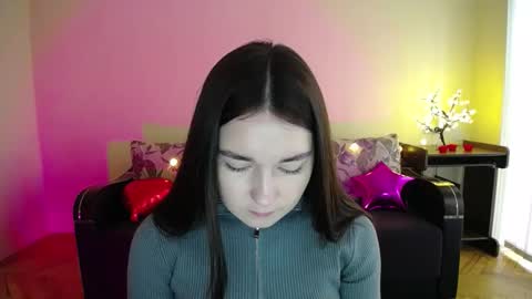 Jaklin online show from March 3, 2025, 8:49 am