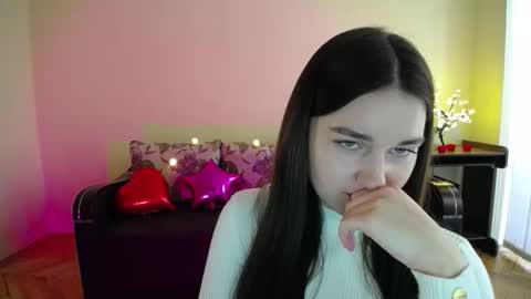 Jaklin online show from March 5, 2025, 12:11 pm