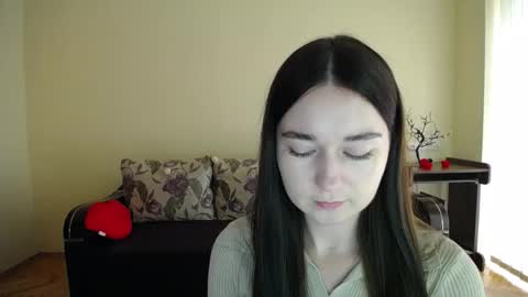 Jaklin online show from October 10, 2025, 8:57 am