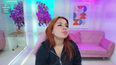 Snapshot of gabby_evanns chatting on November 25, 2025, 11:54 am gabby_evanns online show from November 25, 2025, 11:54 am