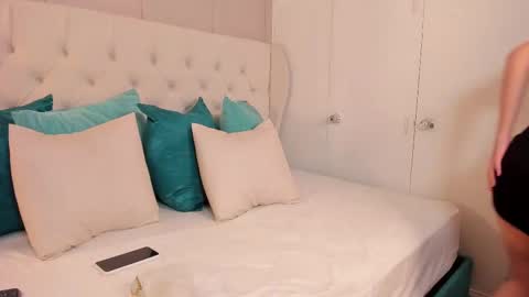 Snapshot of gabby_london chatting on March 6, 2025, 11:25 am Gabriela online show from March 6, 2025, 11:25 am