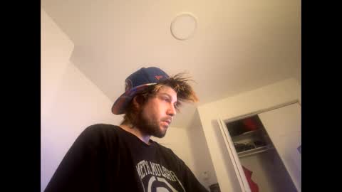 yeeah online show from February 23, 2025, 9:33 am