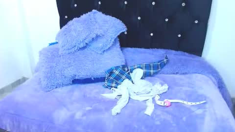 gabi_jhons_23 online show from November 6, 2025, 10:27 am
