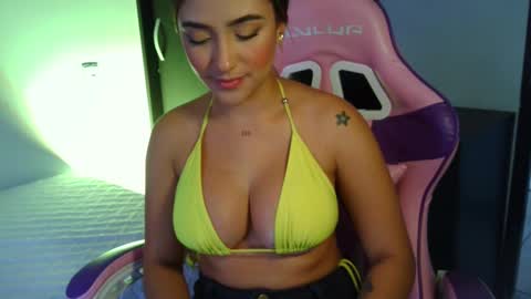 Snapshot of gabi_xi chatting on January 8, 2025, 2:25 pm Gabi online show from January 8, 2025, 2:25 pm