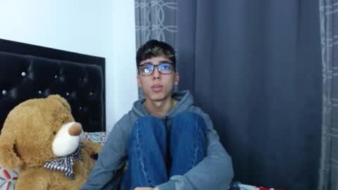 Snapshot of gabriel_x18 chatting on February 4, 2026, 4:51 am gabriel_x18 online show from February 4, 2026, 4:51 am