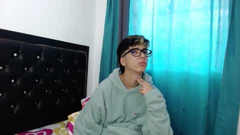 Snapshot of gabriel_x18 chatting on March 5, 2026, 9:22 pm gabriel_x18 online show from March 5, 2026, 9:22 pm