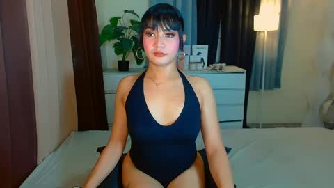 gabriela_deluxe online show from April 22, 2026, 5:21 am