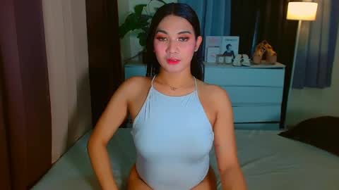 gabriela_deluxe online show from May 3, 2026, 11:16 am